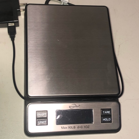 Digital postal scale. - Picture 1 of 4